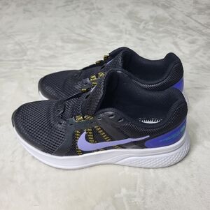 Nike Run Swift 2. Womens 5.5